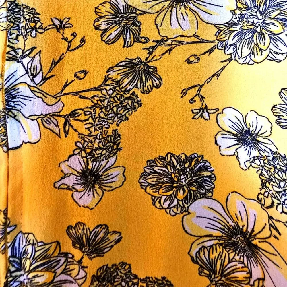 Torrid Plus Size Yellow & White Floral Wrap Dress - Picture 4 of 8